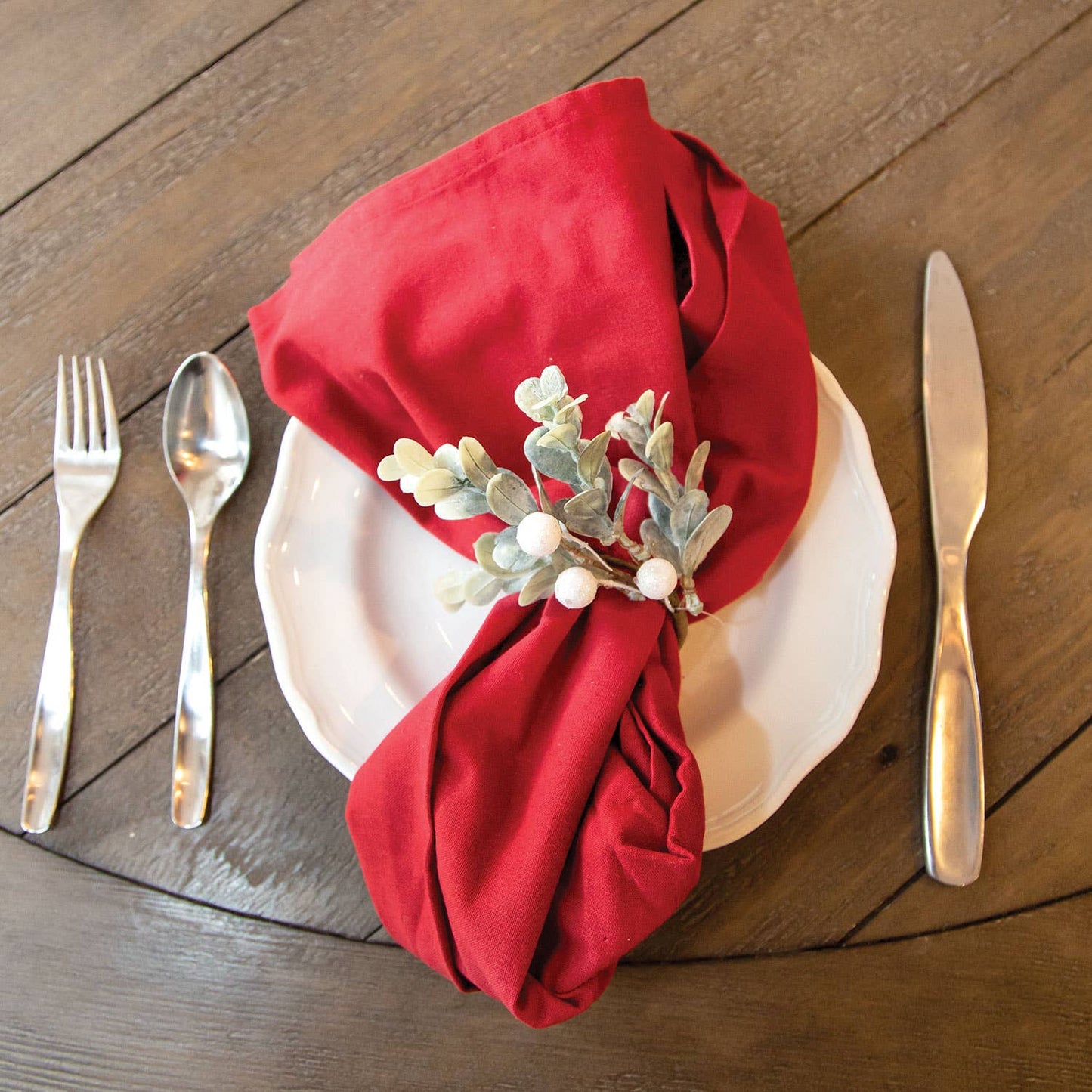 Holiday Ombre Boxwood & Berry Napkin Ring